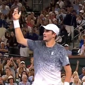 对面是世界第二，那又怎样？19岁丰塞卡让世界屏住呼吸|辛纳|扬尼克-辛纳|ATP|德约科维奇|比赛_新浪体育_新浪新闻