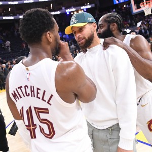 麻将胡了-张佳玮：库里本赛季只打一半但有7个3+1排联盟第三 哈登14个第一